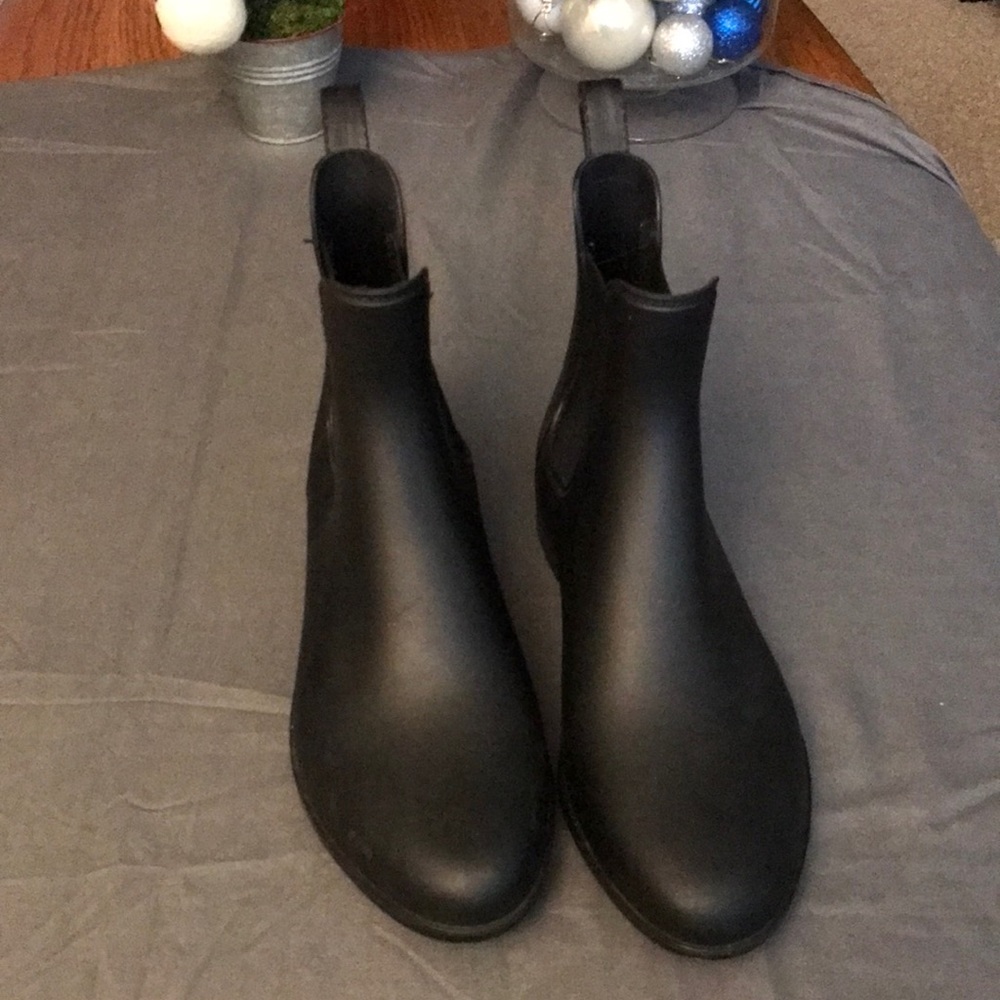 Black Rain Boots